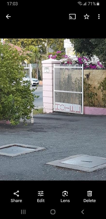 The Beverly Kingston Exterior photo